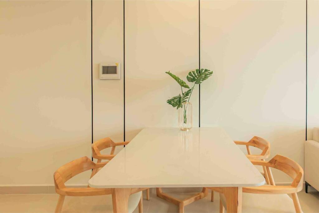 9Trip Stay In Soho Residence - 3 Bedrooms Apartment In District 1, Next To Bui Vien Walking Street - Free Saigon Nightlife Walking Tour Ho Si Minh-város Kültér fotó
